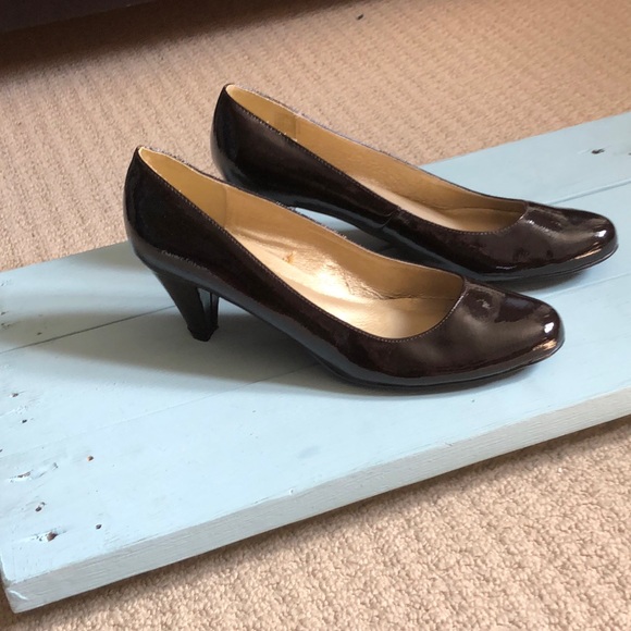 Black patent leather heels - Picture 1 of 5